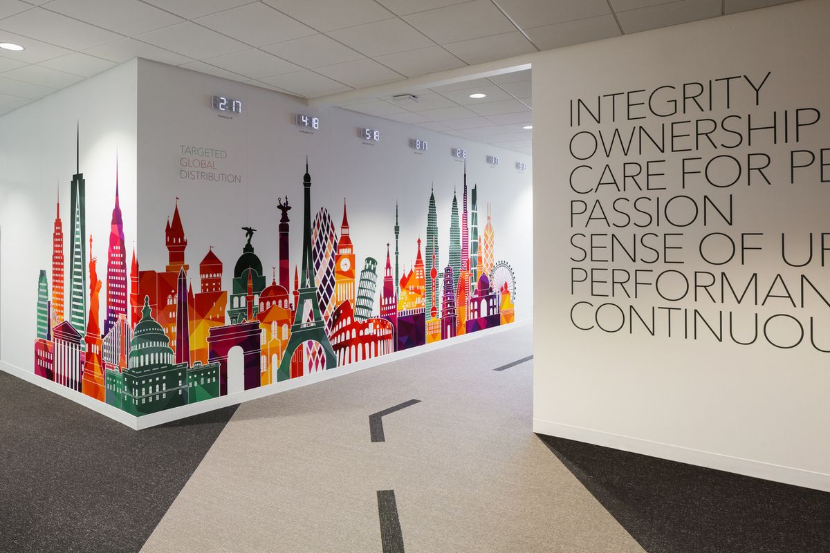 Office Accent Wallpaper Design
